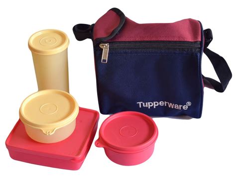 tupperware lunch box with bag